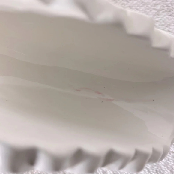 Vintage Ceramic Daisy With Lady Bug Napkin Holder - Picture 13 of 15